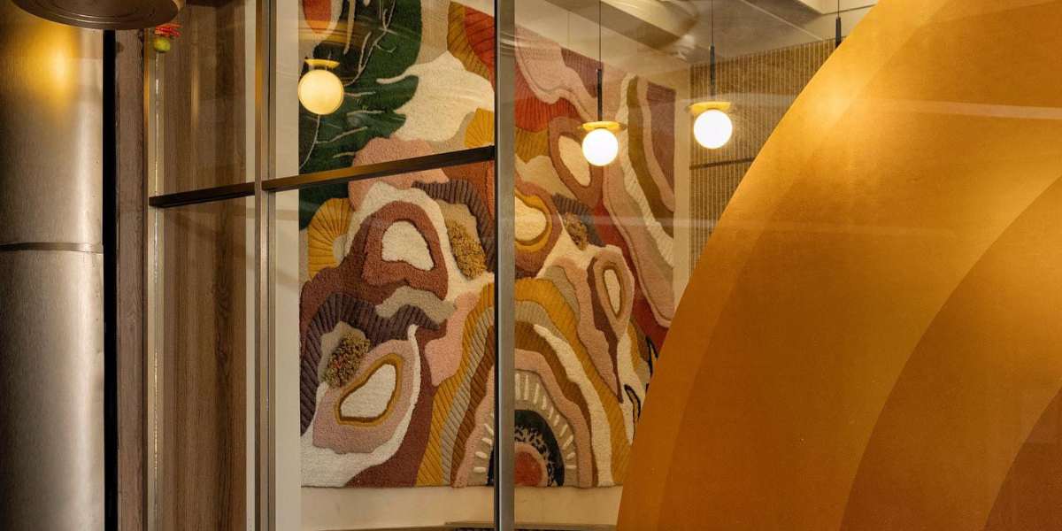 How Handmade Rugs Instantly Elevate Modern Luxury Homes?