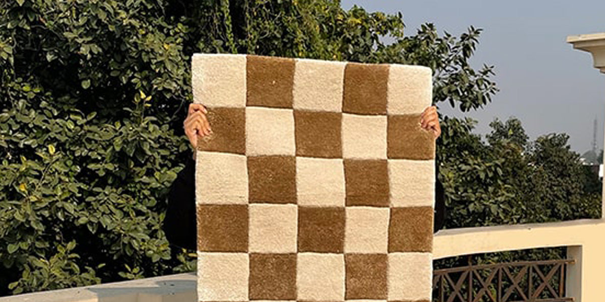 How to Keep Rugs Fresh Year-Round: No Deep Cleaning Needed