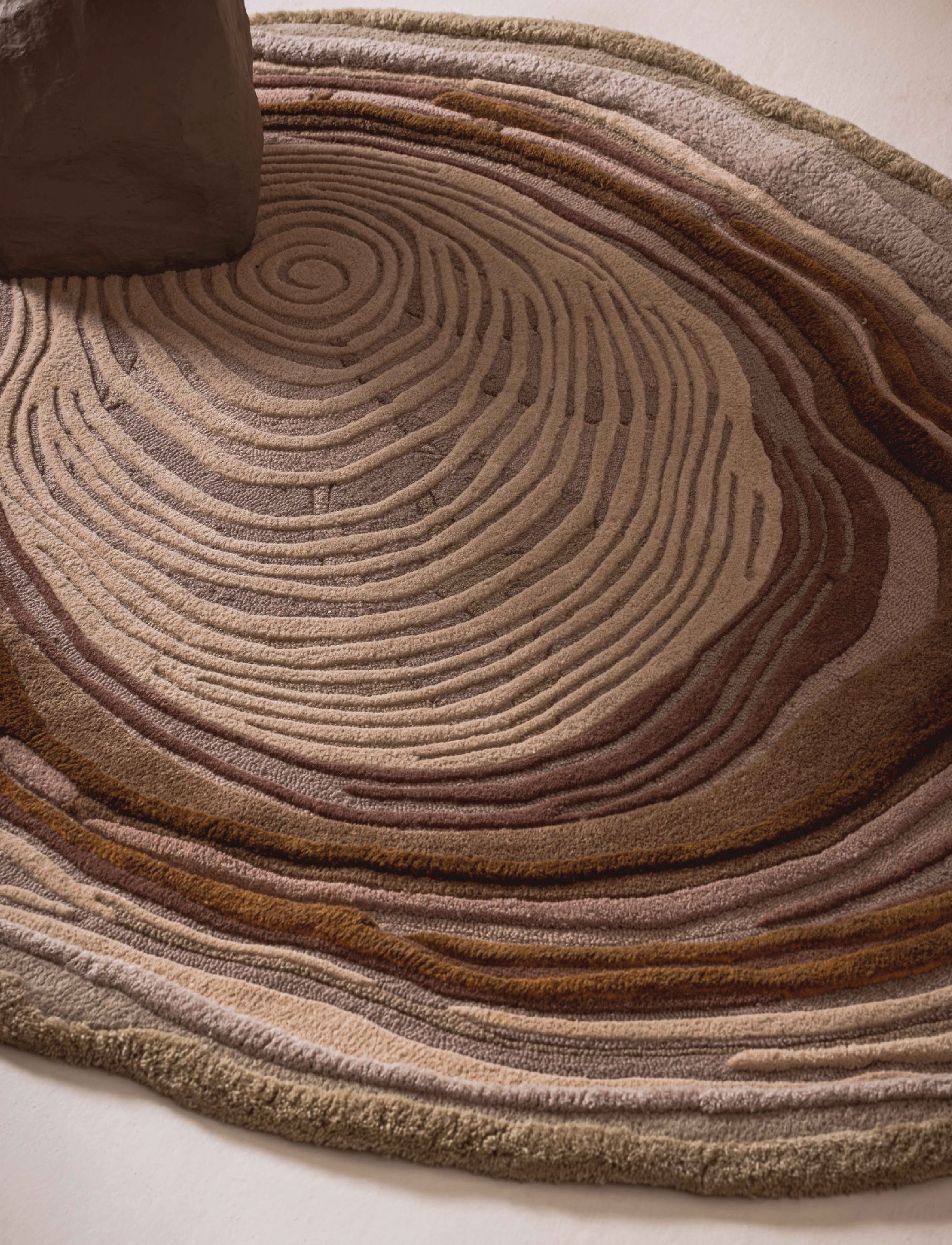 Nature’s Carve Hand Tufted Rug